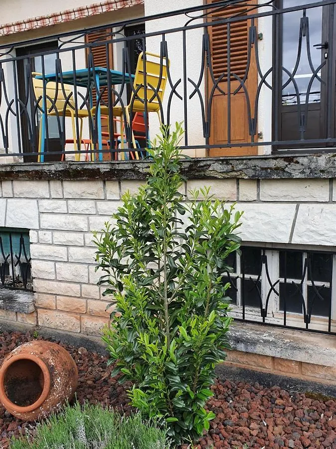 Le Curieux De Conques Bed & Breakfast Saint-Cyprien-sur-Dourdou