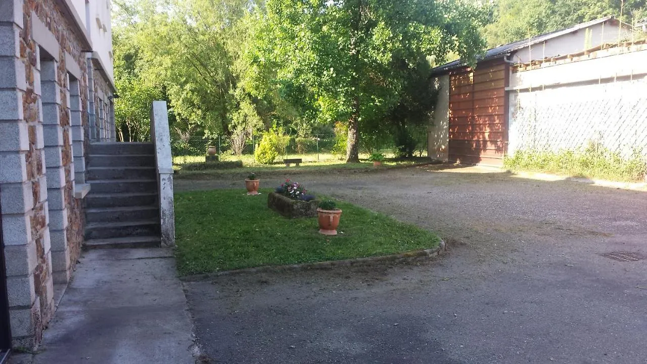 Le Curieux De Conques Bed & Breakfast Saint-Cyprien-sur-Dourdou